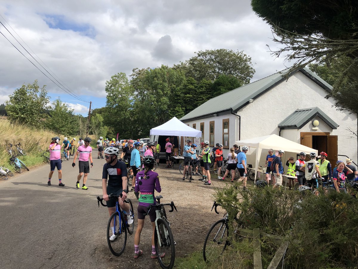 Daniel✌ɘrhɐmmɞ🌻 tweet media