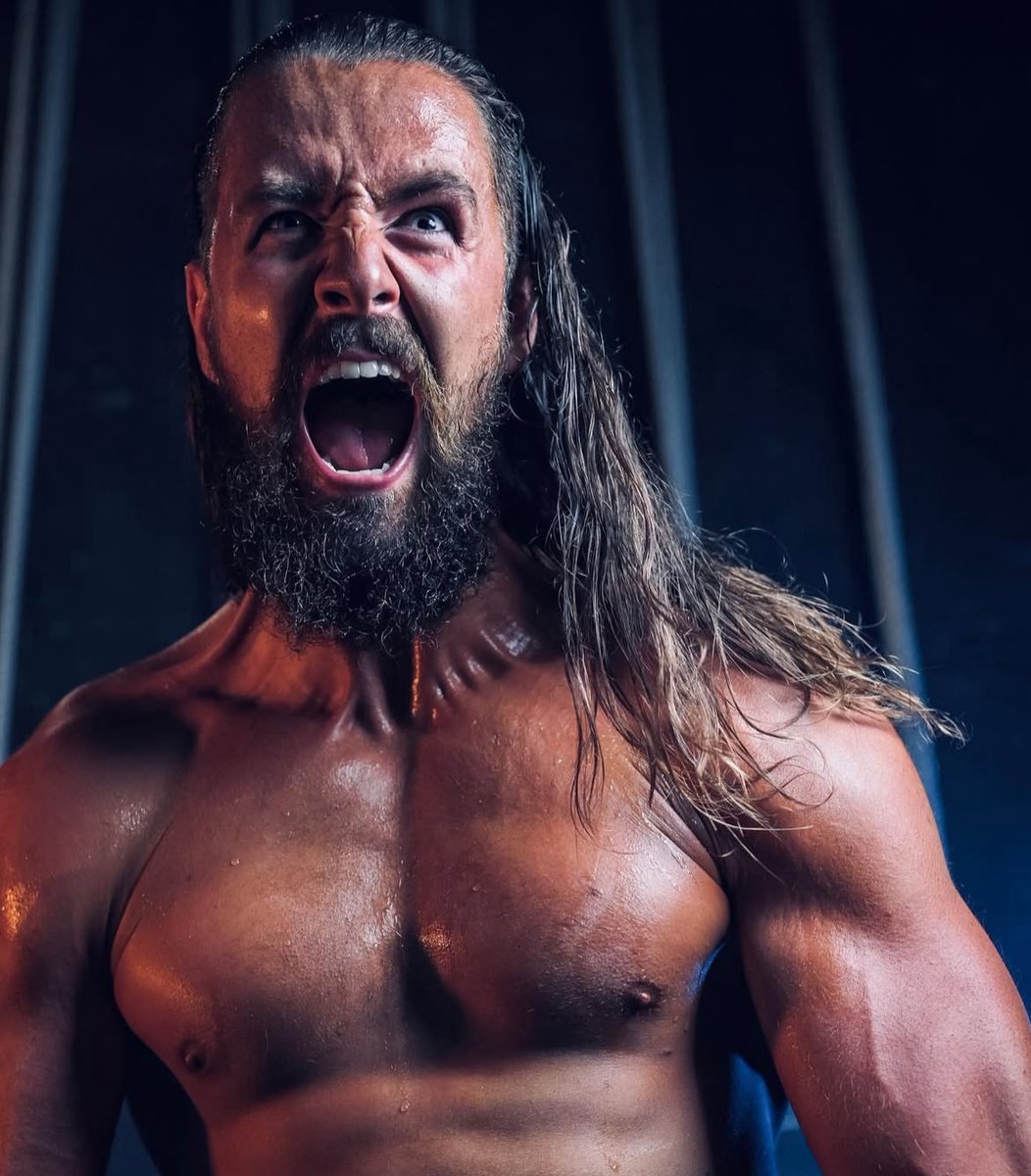 I’ve not mentioned so many great wrestlers from the scene, but to mention one more - how is this ginormous man not on our television screens.

Sign MULLIGAN