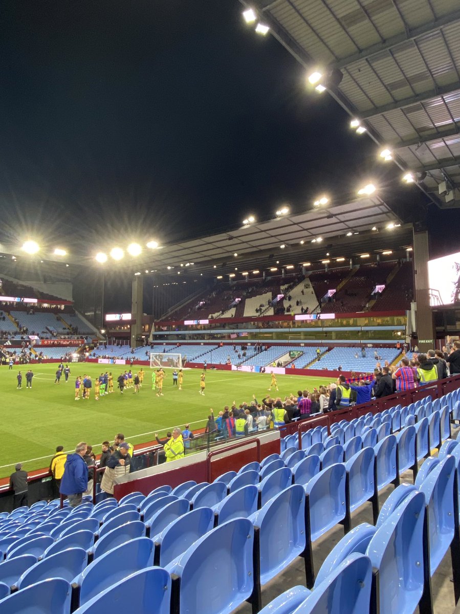 i should hate palace for thrashing us every time but i don’t. they’re a top side with excellent, underrated players, a solid unit + a brilliant manager. their fans tonight were loud + proud &amp; they deserved the result. it’s hard to take as a villa fan but i have huge respect 👏