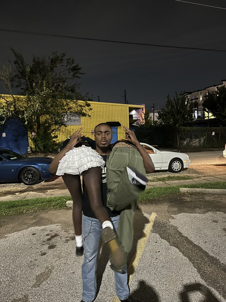 PLANET DRAE 🌍 the Punk Rocker tweet media