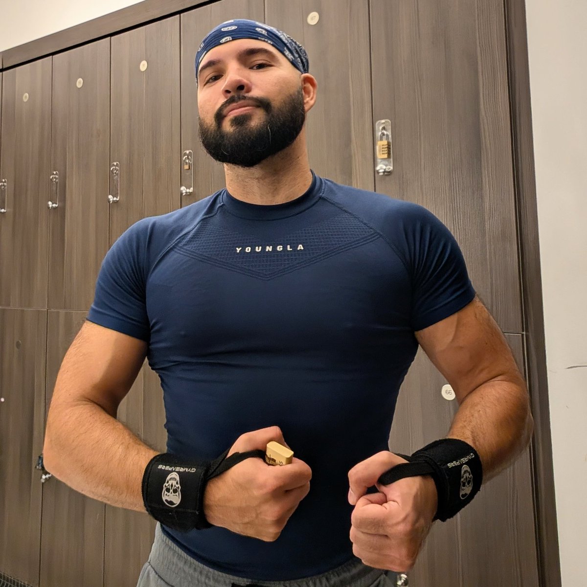 zerotomiami's tweet photo. 💪😤💙 https://t.co/Qz2LhEnHFO