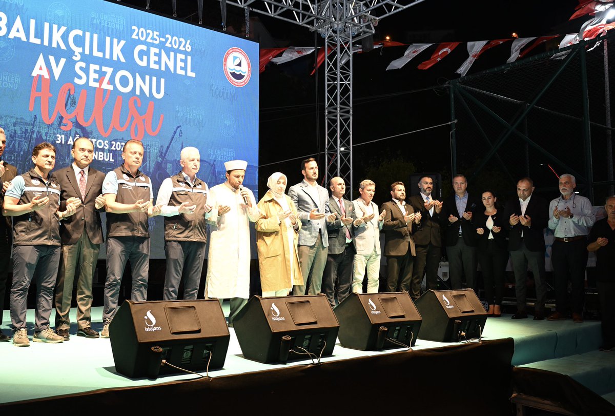 İMEAK Deniz Ticaret Odası Yönetim Kurulu Başkanımız Tamer Kıran, 31 Ağustos 2025 Pazar akşamı  Poyrazköy’de, Odamızın da destekleriyle düzenlenen, 2025-2026 Su Ürünleri Av Sezonu Açılış Törenine katıldı.

Törene, İstanbul Valisi Davut Gül, Ak Parti Grup Başkan Vekili ve İstanbul