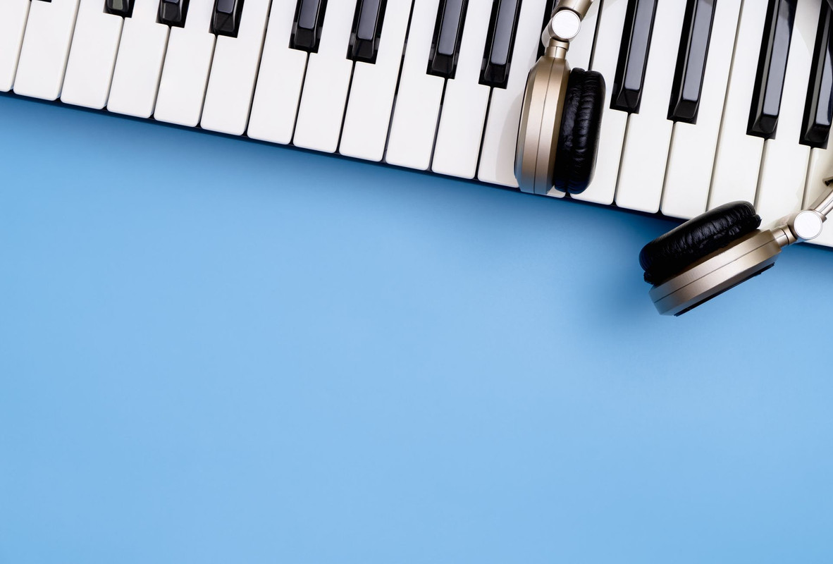 teds_list's tweet image. This guide is designed to help you learn which piano brands are the best brands in the world. Whether you seek digital, acoustic, upright, or concert grand piano, you will find the best piano maker in our article. #pianotime #pianosolo rfr.bz/t9030e7