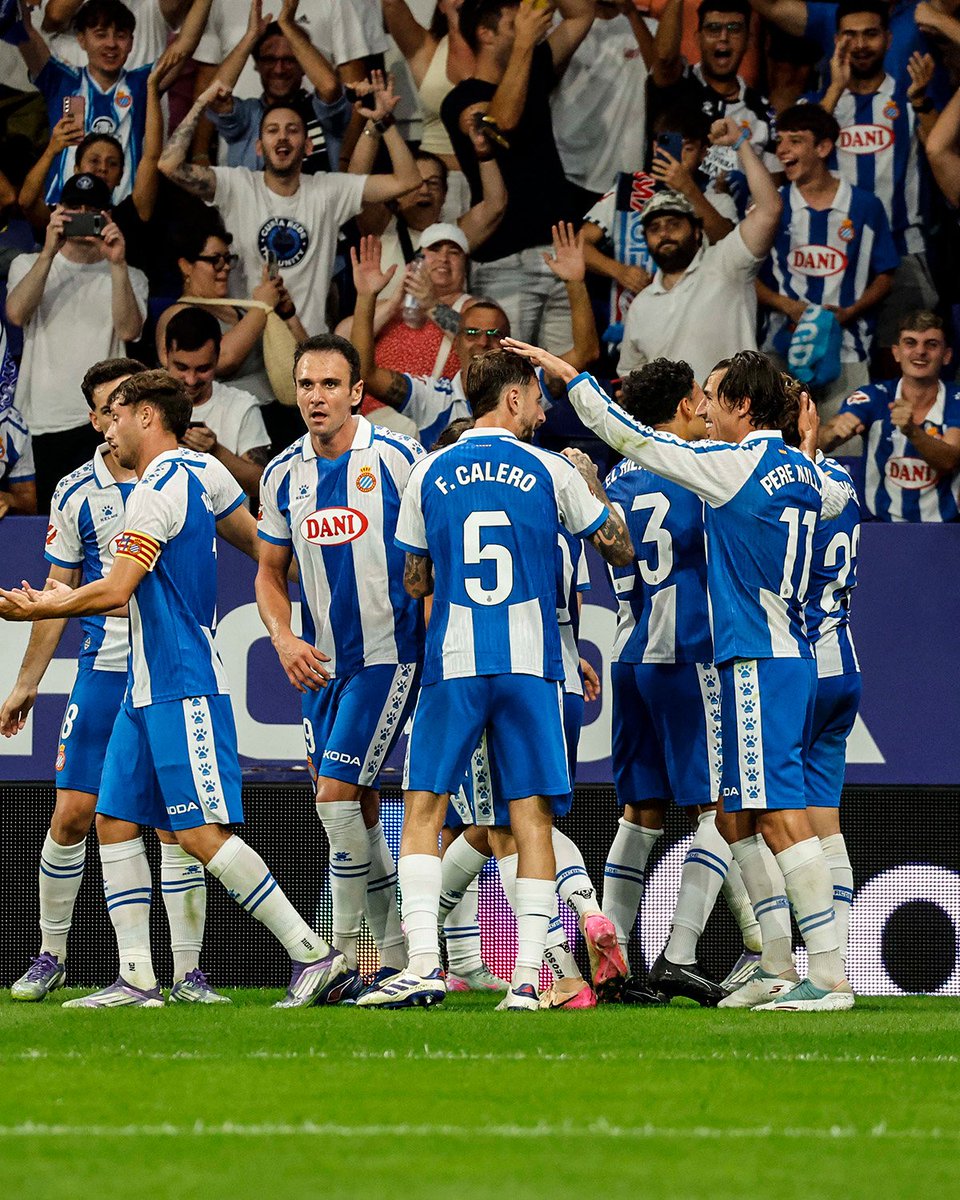 RCD ESPANYOL 1 - OSASUNA 0
Victoria en casa siguiendo la media inglesa en un partido igualado donde C. Romero en un rebote en el área rival aprovechó para marcar el gol que da +3 y seguir invictos esta temporada. En casa 2 de 2. VAMOS ESPANYOL! SOM-HI PERICOS! 🙌🙌🙌🤍💙#RCDE