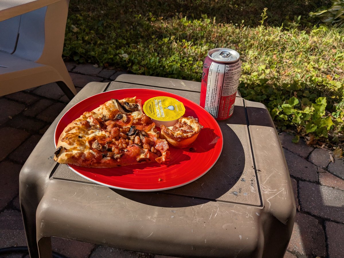 BpSkullben's tweet photo. Dining alfresco https://t.co/dMCvDDpUSZ