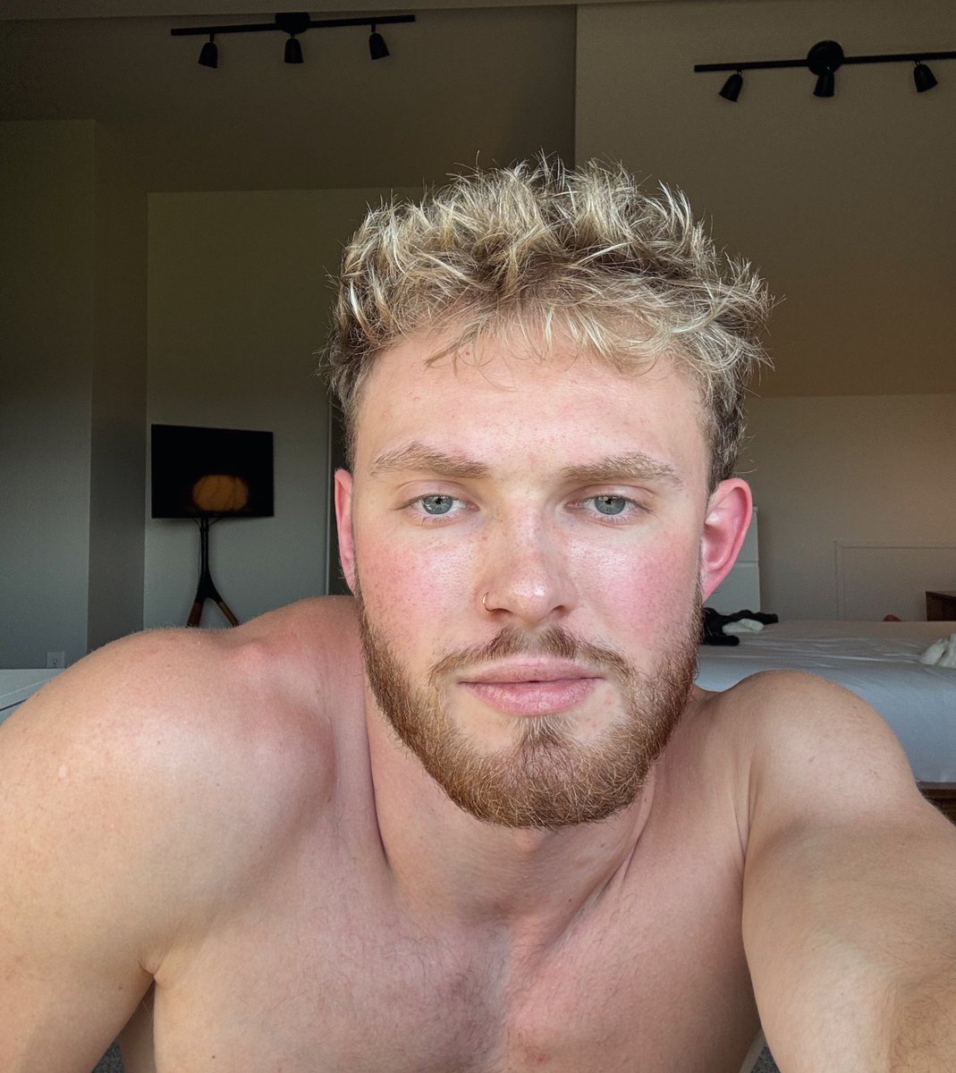 buff boy brock tweet media