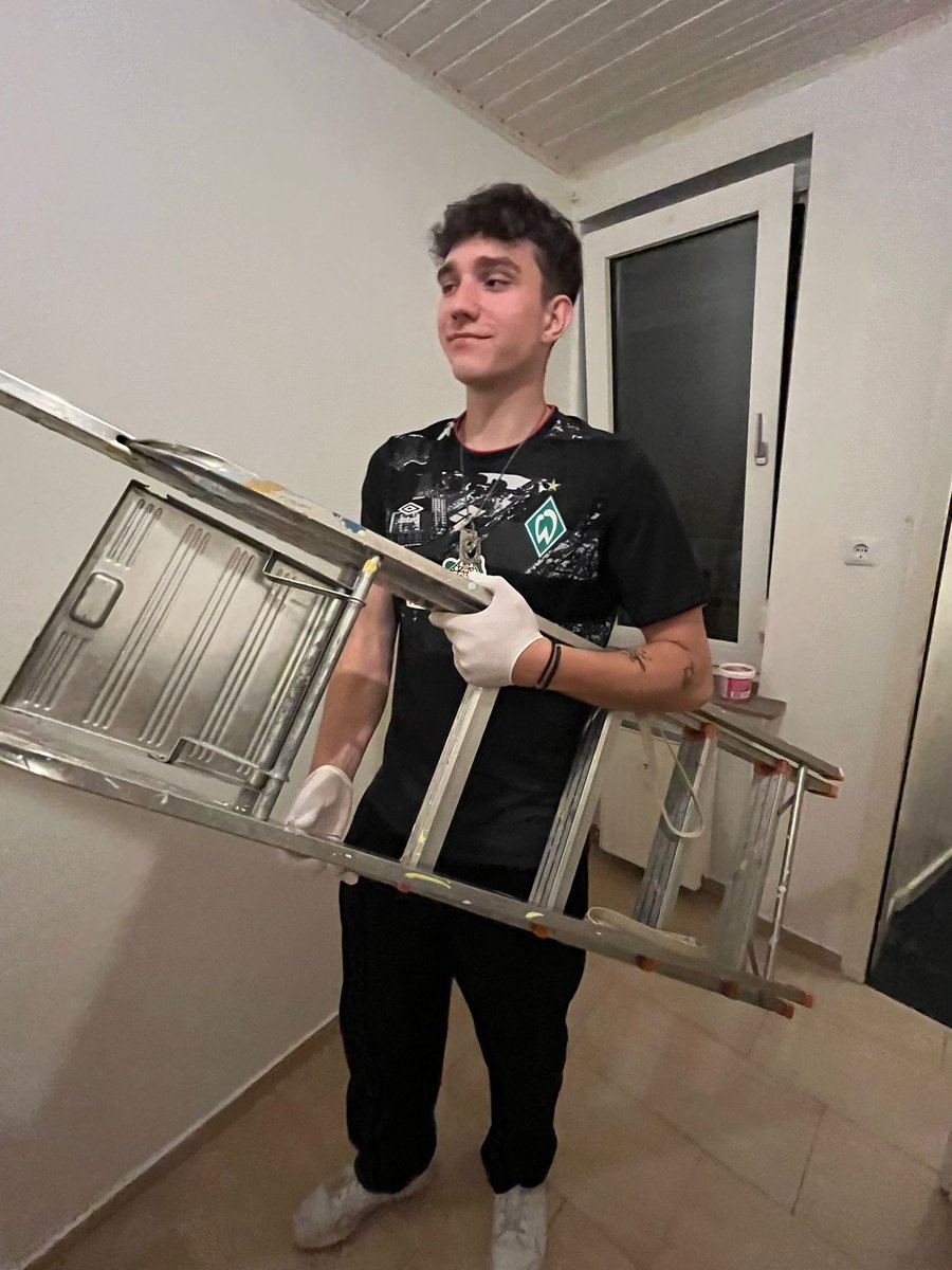 Junge Wohnung ist ja geil hmm jaaa