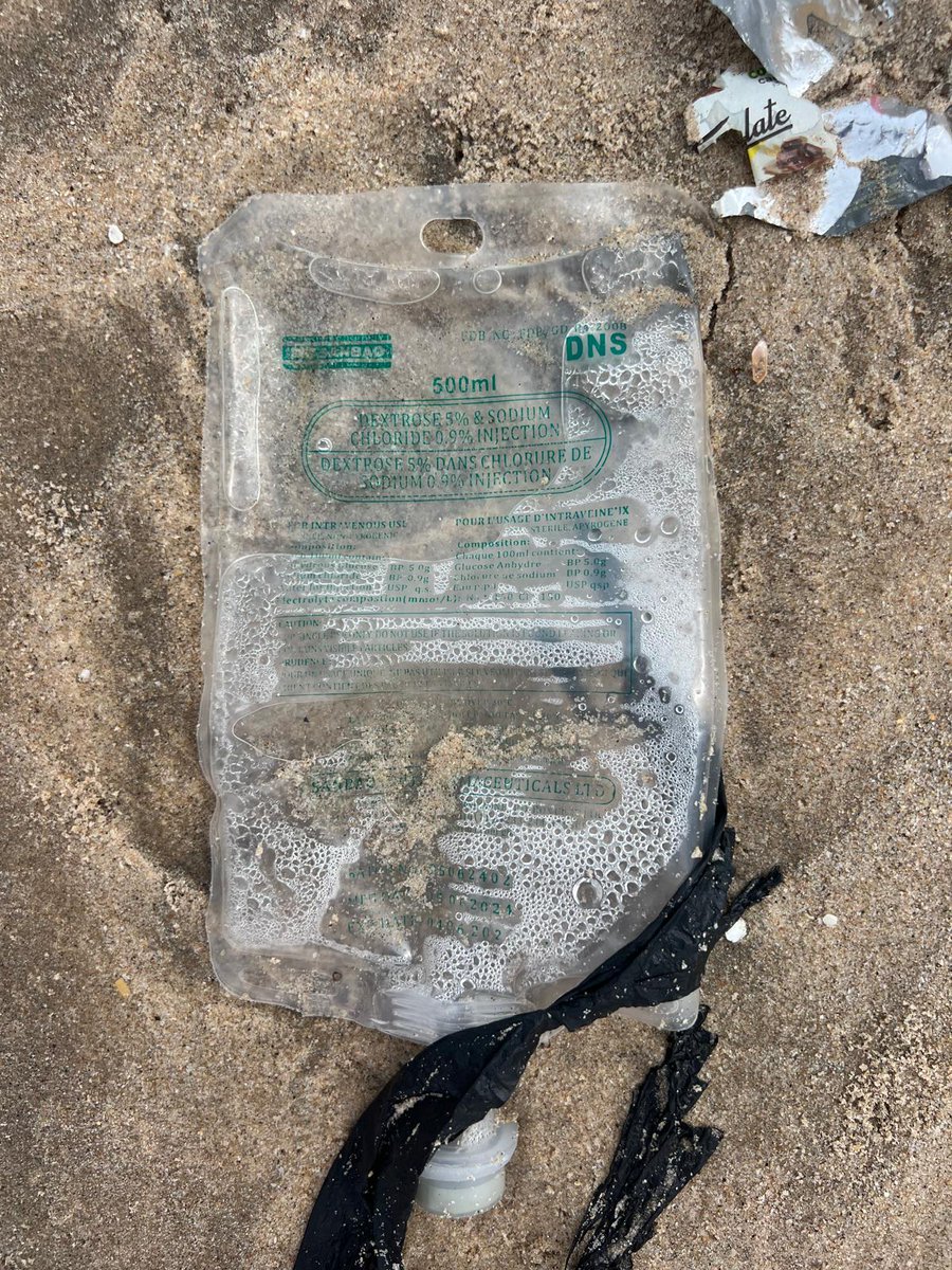 🚨 Medical Waste on Nungua Beach! 🏖️

Our recent citizen science activity in Nungua Beach revealed disturbing amounts of medical waste.

This is a public health hazard. We must act now to stop harmful waste from ending up in our oceans. 🌊💔 

#Ghana #PlasticPunch 🌊🅿️🥊