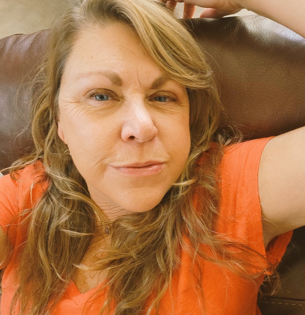 Tryna get my ass motivated to go swimming and watch some live tennis.