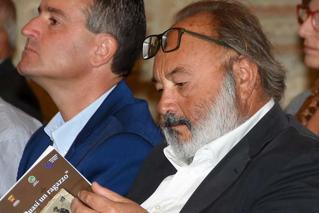 Ciao Jack, sei stato non solo un grande ed impareggiabile giornalista, ma una colonna portante di quella casa comune che è stata ed è il SiGiM, Sindacato Giornalisti Marchigiani. Hai attraversato le tempeste degli ultimi 40 anni tenendo sempre la barra dritta
sit tibi terra levis