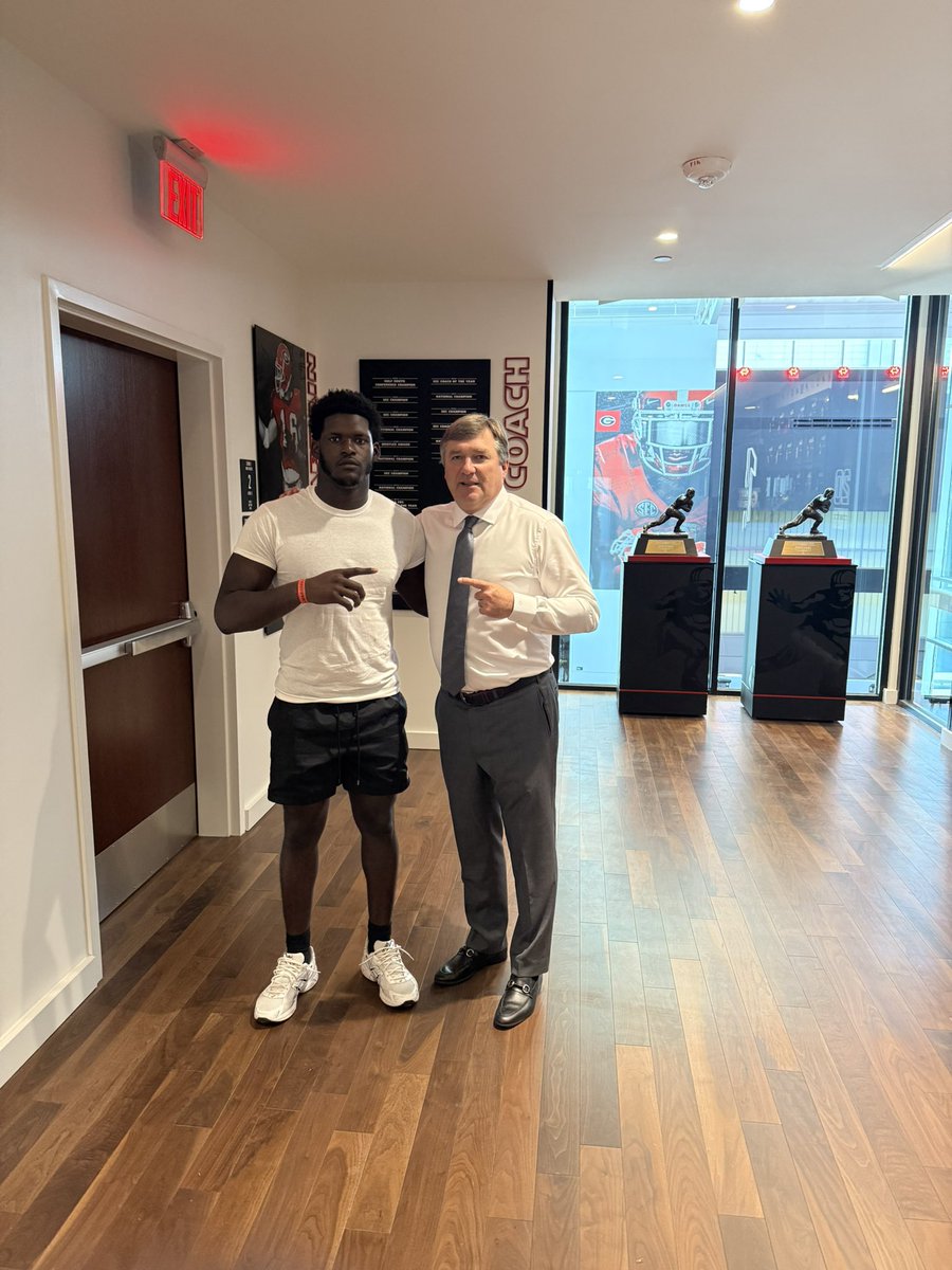 ChristianT2435's tweet photo. I spent the weekend checking out @GeorgiaFootball. Thanks for having us @KirbySmartUGA and @CoachSchuUGA. I look forward to coming back. Now back to the grind. https://t.co/s1ef9oSQUb