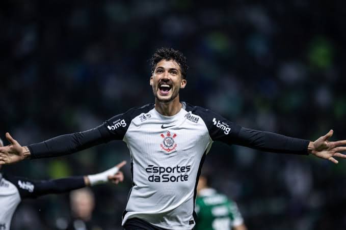 Primeira etapa equilibrada e muito intensa. Os porcos foram um pouco melhores na primeira etapa.

Charles precisa ser substituído urgentemente! Até o Félix ali poderia fazer melhor por incrível q pareça.

Precisamos fechar os espaços pq eles criaram mais chances doq deveriam.

Oq