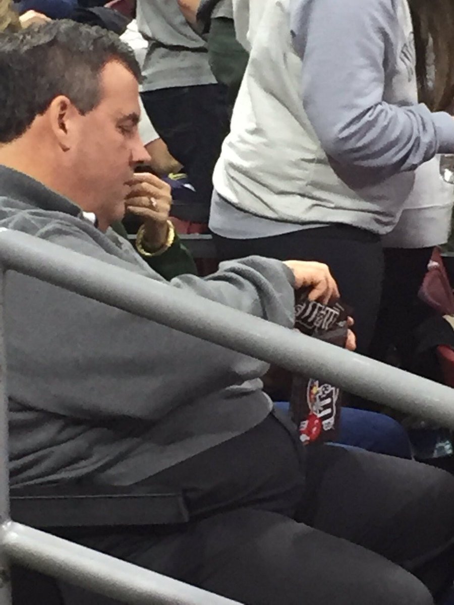 RobertPlausible (@hquestion2) on Twitter photo Chris Christie pouring a bag of M&Ms into an even larger bag of M&Ms, 2016 Chris Christie pouring a bag of M&Ms into an even larger bag of M&Ms, 2016