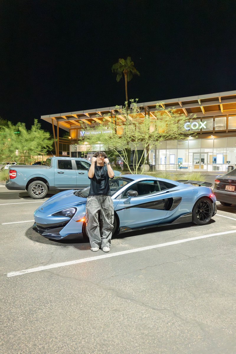 fwtapwater's tweet image. house on wheels 💎