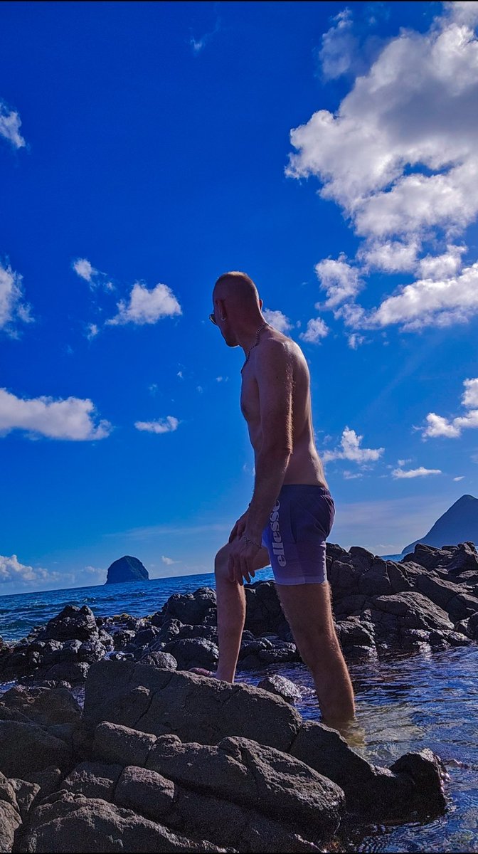 idfpaolo95's tweet photo. Excellente journée à la plage du Diamant !🌊💎
🇲🇶 🏖️🌴☀️👌🏻⛰️🏝❤️🙏🏼🖤
#Vacances #Plage #Soleil
#Vacances #Voyage #love
#MartiniqueMagnifique #martiniquelove #DIAMANT
#lediamant #martiniquelediamant https://t.co/ENUmDIXxPo