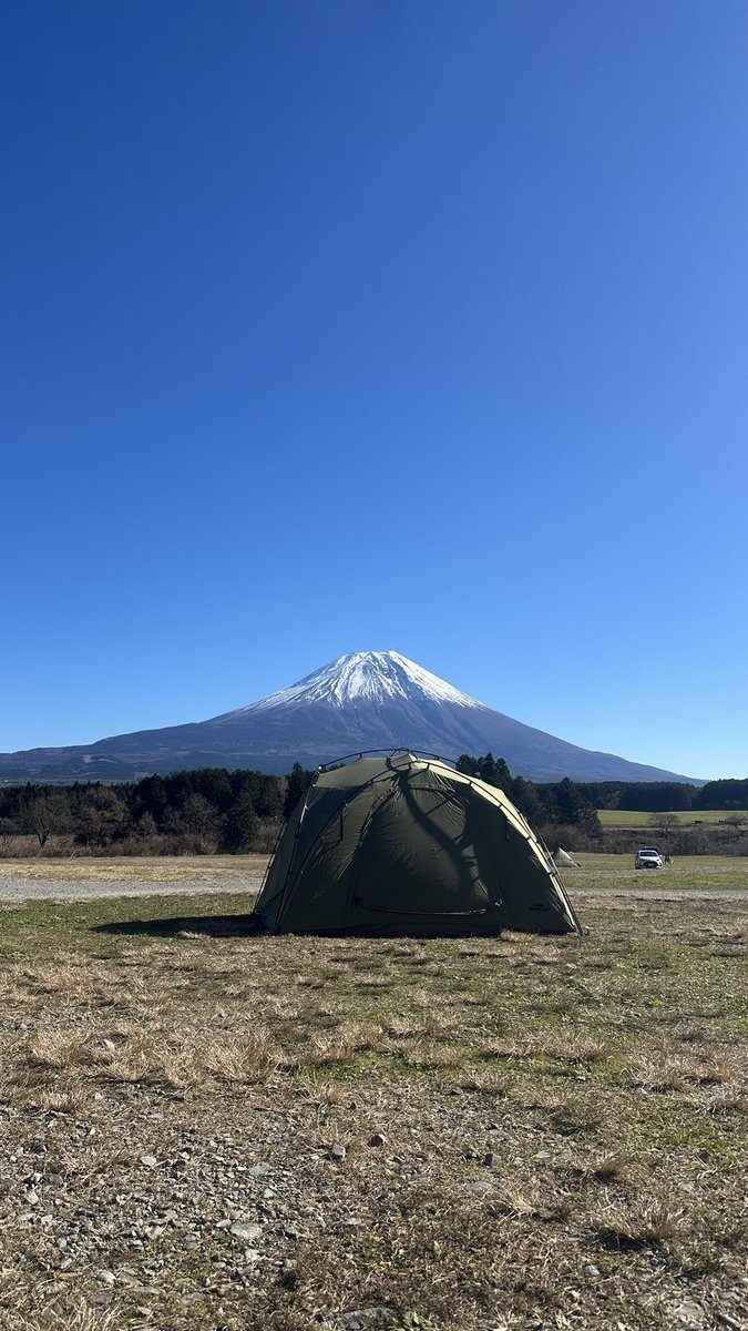 spVxVqs's tweet photo. 実はマクロスAの東山奈央ちゃん経由でゆるキャンからの⛺️に堕ちました
観劇や美容・お服が大好きで特にDior・
CHANEL・韓国系コスメが大好き💕
漫画お酒もだいだーい好き💕
Q0010とAmazonも好きな奴です。
#キャンプ好きと繋がりたい #キャンプ好きな人と繋がりたい #キャンプ初心者 ＃女子キャンプ https://t.co/ocnJ2TFp9S
