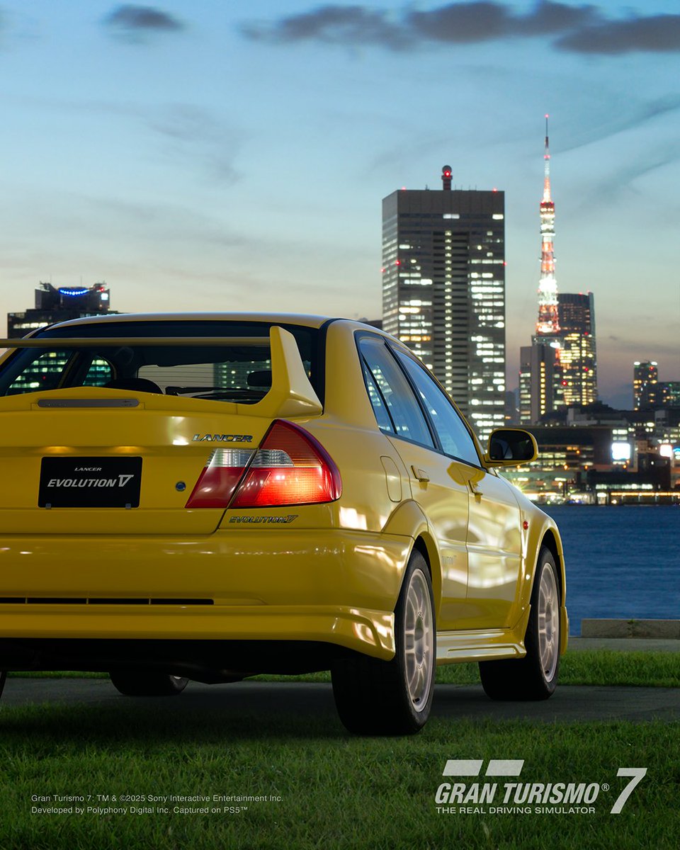 thegranturismo's tweet image. Views of Rainbow Bridge against Odaiba’s night sky, Tokyo at dusk from the bay, shipping containers at Shinagawa Wharf, and Umihotaru Parking Area floating above Tokyo Bay.
 
Update 1.62 Featured Scapes curation:
Tokyo Bay
 
#GT7 #GranTurismo #Scapes #Tokyo
