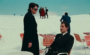 merlinpapin3's tweet photo. .@FredOL69007 Ce soir sur @ARTEfr le film #AgentTrouble de Jean Pierre Mocky (1987) avec Catherine Deneuve Richard Bohringer Tom Novembre Dominique Lavanant Sylvie Joly Pierre Arditti
Une route de montagne enneigée. Un car est immobilisé sur le bas-côté. Victorien, routard, monte à bord du véhicule et découvre que tous les passagers sont morts. Consciencieusement, il fait les poches des cadavres avant de passer son chemin. De retour à Paris, il apprend quelques jours plus tard que l'autobus a été retrouvé dans un lac et que l'enquête a conclu à un banal accident de la route. Soupçonnant une affaire louche, Victorien confie son butin à sa tante, Amanda, conservatrice de musée à l'apparence inoffensive. Peu de temps après, le jeune homme est retrouvé assassiné. Sa tante décide alors d'élucider cette affaire...