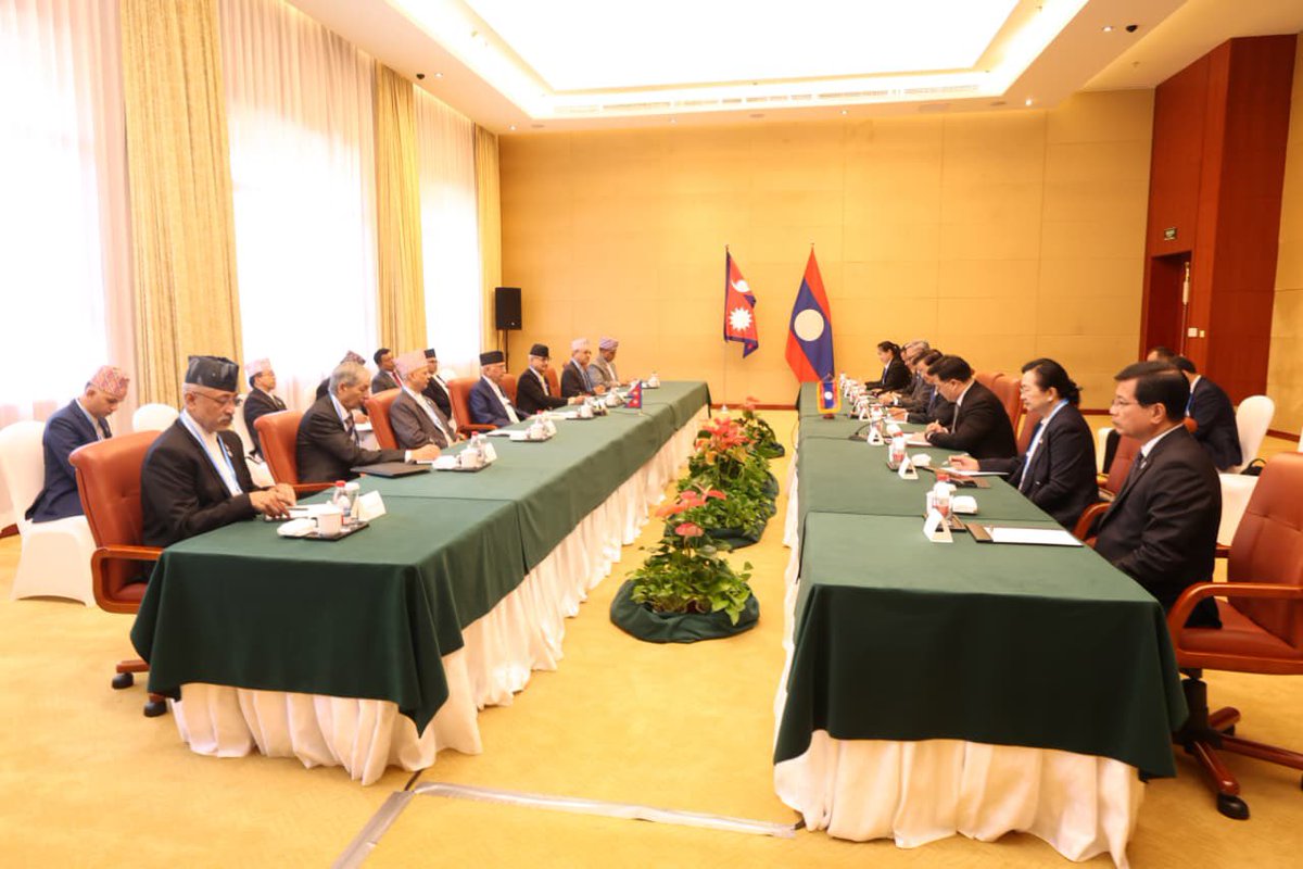 kpsharmaoli's tweet image. Had a cordial meeting with H.E. Dr. Thongloun Sisoulith, President of Laos, on the sidelines of the SCO Summit in Tianjin. We exchanged views on cooperation in culture, agriculture &amp;amp; people-to-people ties, and on advancing the interests of LDCs &amp;amp; LLDCs in global forums.