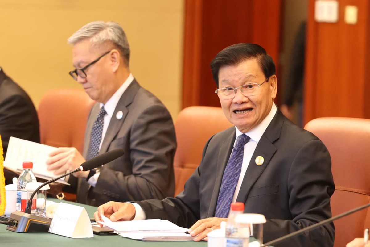 kpsharmaoli's tweet image. Had a cordial meeting with H.E. Dr. Thongloun Sisoulith, President of Laos, on the sidelines of the SCO Summit in Tianjin. We exchanged views on cooperation in culture, agriculture &amp;amp; people-to-people ties, and on advancing the interests of LDCs &amp;amp; LLDCs in global forums.