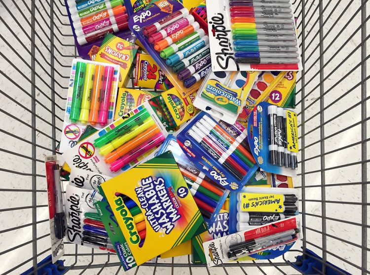 MCCLawCenter's tweet photo. 📚✏️ Back-to-school shopping is driving up credit card debt! August sees 75% more debt than average. With ads pushing extras like headphones &amp; even air fryers, overspending is easy. Plan ahead, compare prices, and set a budget to save. 💳📉 https://t.co/9I72HSjHaM