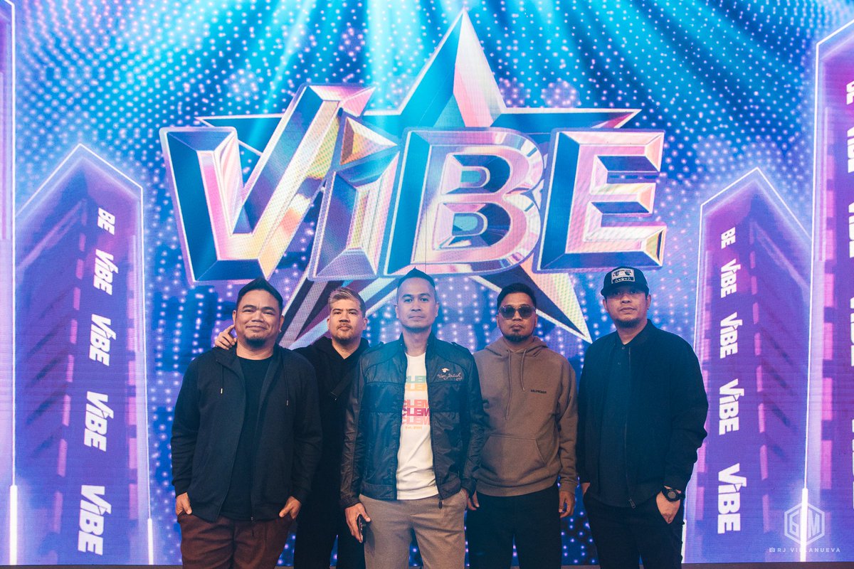 6cyclemind's tweet photo. Sobrang saya niyo kasama mga vhies! Thank you for having us! @vibephtv 

Photos by RJ Villanueva

#6cyclemind #soupstar #vibe #TV5 https://t.co/sFigPvbgQ1