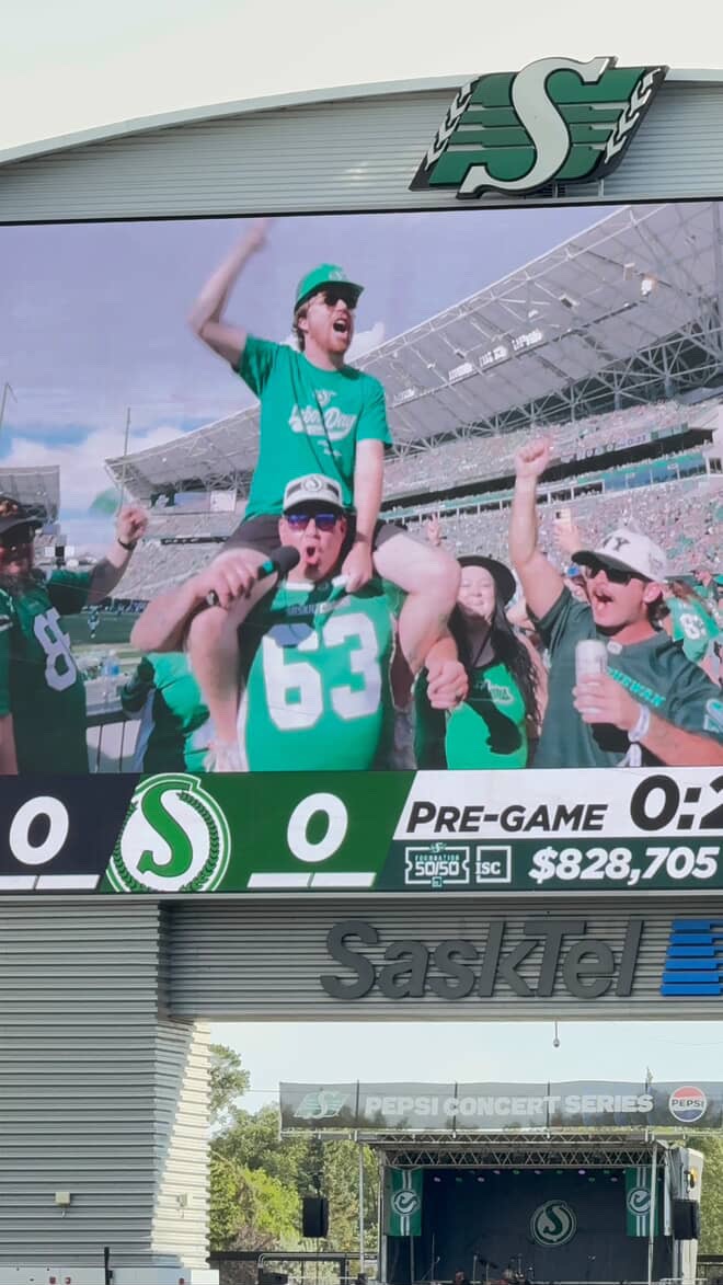 markjohnstonfm's tweet image. A Riders win and I got to ride on @DanClark67’s shoulders… it was a good day at the office! #GoRiders
