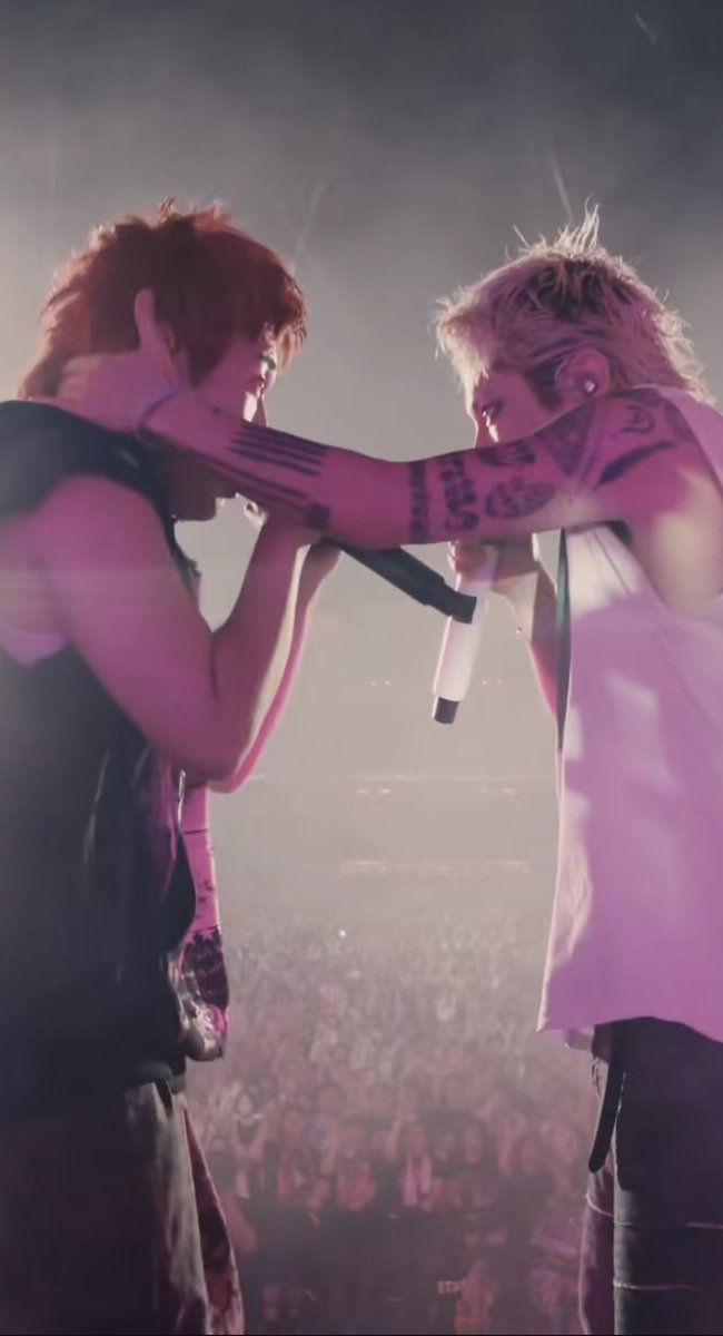 がし 4/4国立 tweet media