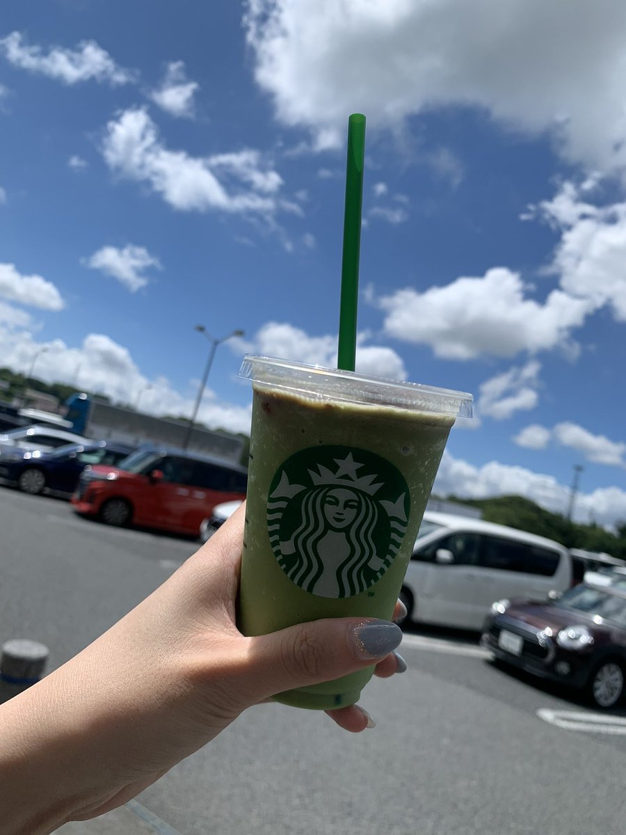 おはようございます☀️
ずっと使っていたスマホが壊れてしまい、、
やっと新しいiPhoneに✨

写真の画質が良くてついついﾊﾟｼｬﾊﾟｼｬｯ🤳🏻

これからもどんどんみんなの写真撮っていくぞ〜

👈NEWスマホ
👉壊れたスマホ
