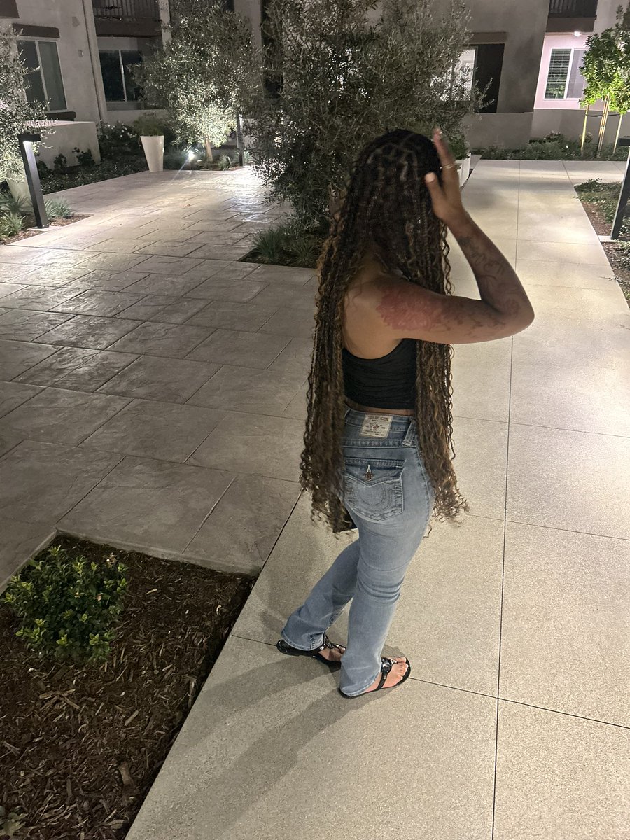anaariiii00's tweet photo. :/ https://t.co/LdlhNTjE0Z