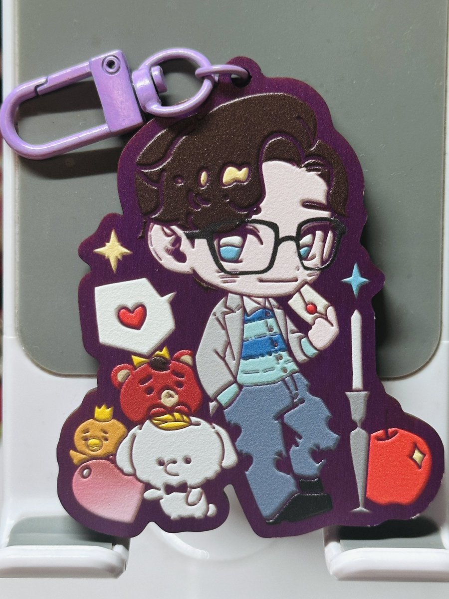 eaynoirj's tweet image. About 40 wooden keychains and stickers will be provided at the event site in Osaka on 10/14. ☺️
The remaining acrylic keychains and small cards have not arrived yet. I will post a message again after I get it.