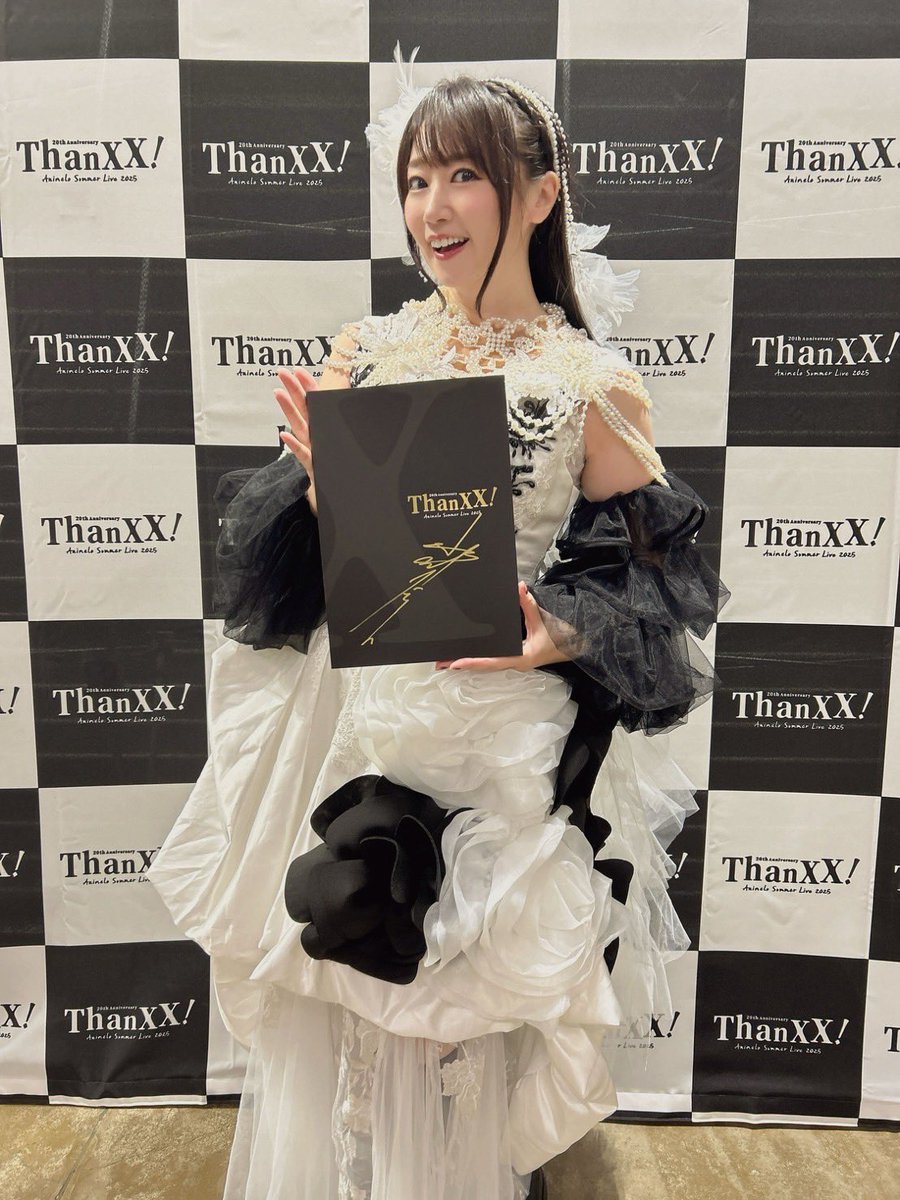 DAMアニメ部 (@dam_anison) on Twitter photo /
#アニサマ 2025
フォロー&リポストで当たる🎁
\
#水樹奈々 さん(<a href="/NM_NANAPARTY/">水樹奈々オフィシャル</a>)の
サイン入り公式パンフレットを抽選で1名様にプレゼント✨
参加方法
①<a href="/anisama/">Animelo Summer Live</a> と <a href="/dam_anison/">DAMアニメ部</a>をフォロー
②この投稿をリポスト
応募締切:9/6⏰
#anisama #DAMアニメ部 /
#アニサマ 2025
フォロー&リポストで当たる🎁
\
#水樹奈々 さん(<a href="/NM_NANAPARTY/">水樹奈々オフィシャル</a>)の
サイン入り公式パンフレットを抽選で1名様にプレゼント✨
参加方法
①<a href="/anisama/">Animelo Summer Live</a> と <a href="/dam_anison/">DAMアニメ部</a>をフォロー
②この投稿をリポスト
応募締切:9/6⏰
#anisama #DAMアニメ部