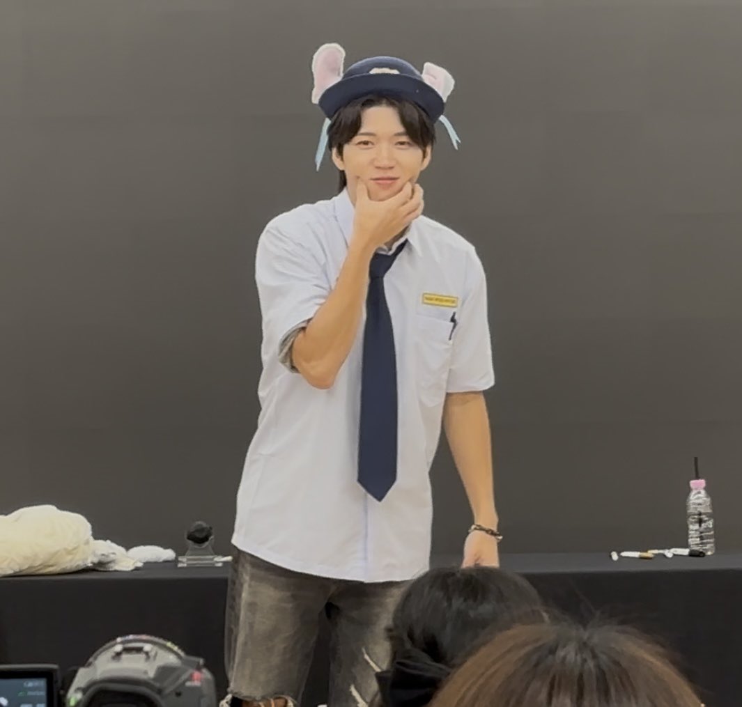 아이 이뻐 내 남친😘😘
#헬로라이브 #남우현 #대면 #팬싸