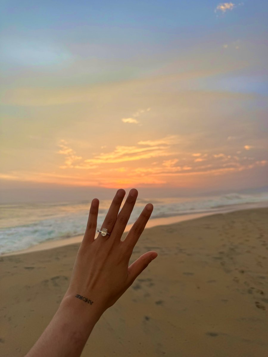 yolisvilla's tweet photo. 26.08.25 💍🌅 https://t.co/t8zJ297NvL