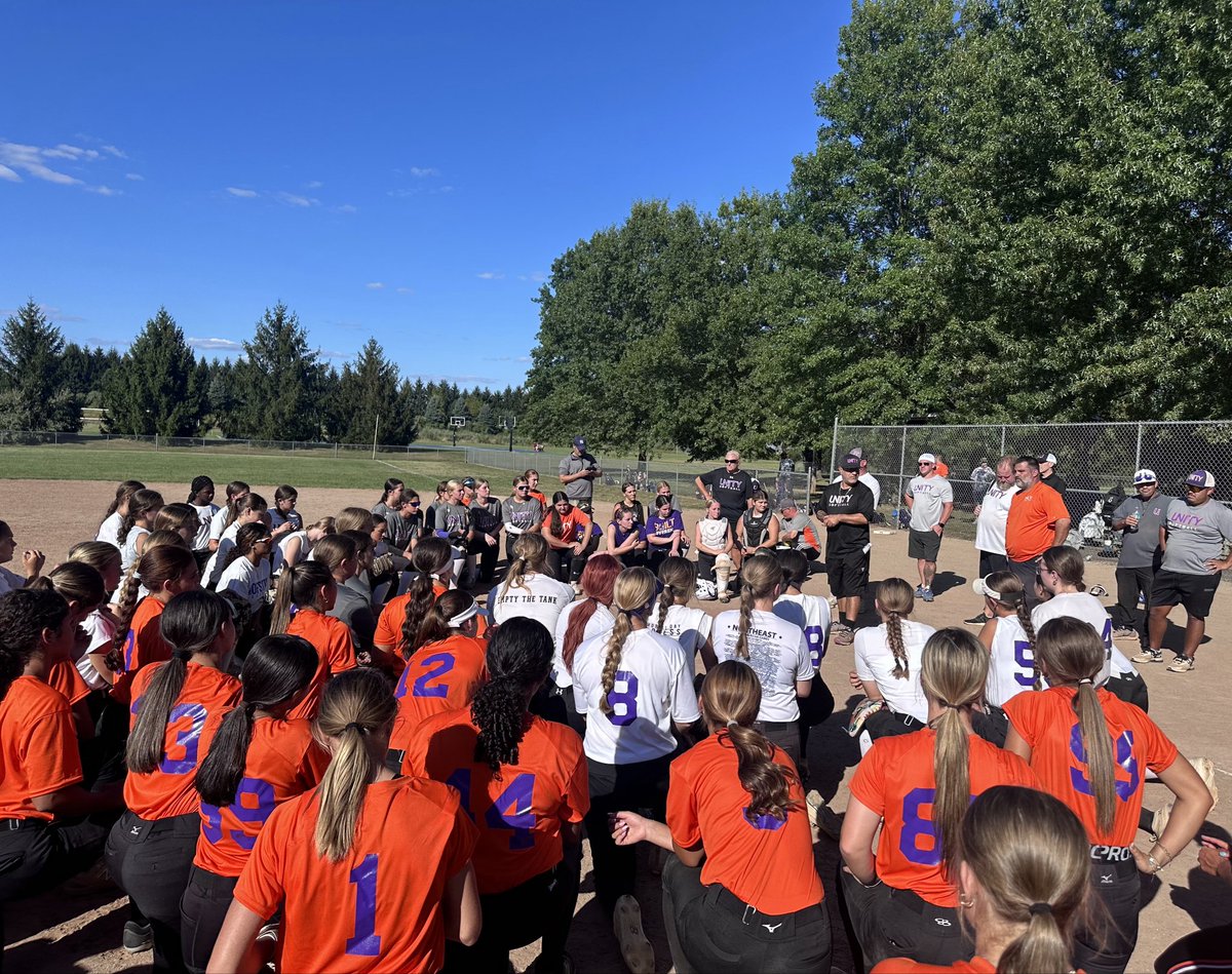 UnityWertman16's tweet image. 16U roster spots are available 🥎🙌🏻

📣27/28 16u eligible girls; all positions considered!

💪🏻 Competitive fall tourneys, winter training, spring showcases. College recruiting assistance, positive atmosphere, team focused approach.  

📧 Send a DM today!