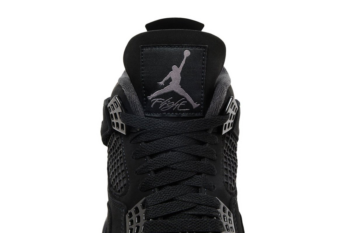 JustFreshKicks's tweet photo. Air Jordan 4 Retro “Black Cat” 🐈‍⬛ 

• Nike Air branding
• Special packaging
• Full family sizing 
• November 28th 
• $225 USD https://t.co/3Kh4KOp9Ww