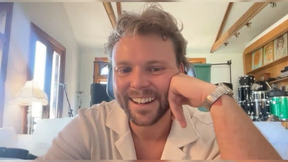 this dum dum thinks everything’s gnarly