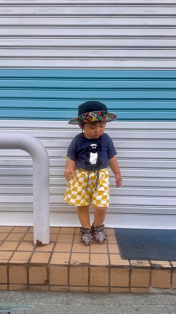 source502918608's tweet photo. 下向いて写真なんてモデルみたいね
#一歳五ヶ月 https://t.co/6taxitxK9m