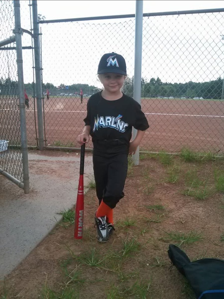 Lilly_Stitches's tweet photo. September 1st.
This day has been coming since I was 5 years old. 
Softball has taught me discipline, leadership, patience, and resilience, and most importantly, growth doesn’t always come with wins. I am excited for the next chapter ❤️🥎
#September1st #TrustTheProcess https://t.co/reQHzPTSbK