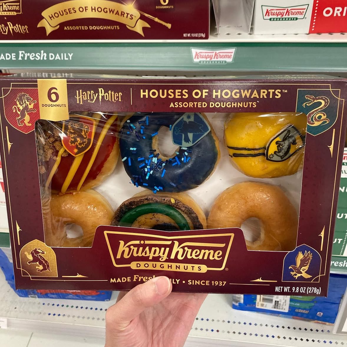 FunkoPOPsNews's tweet image. Krispy Kreme is dropping some of their Harry Potter collabs in stores at Target land! Keep an eye out ~ thanks @tdangbtp20 ~ #HarryPotter #KrispyKreme #FPN #FunkoPOPNews