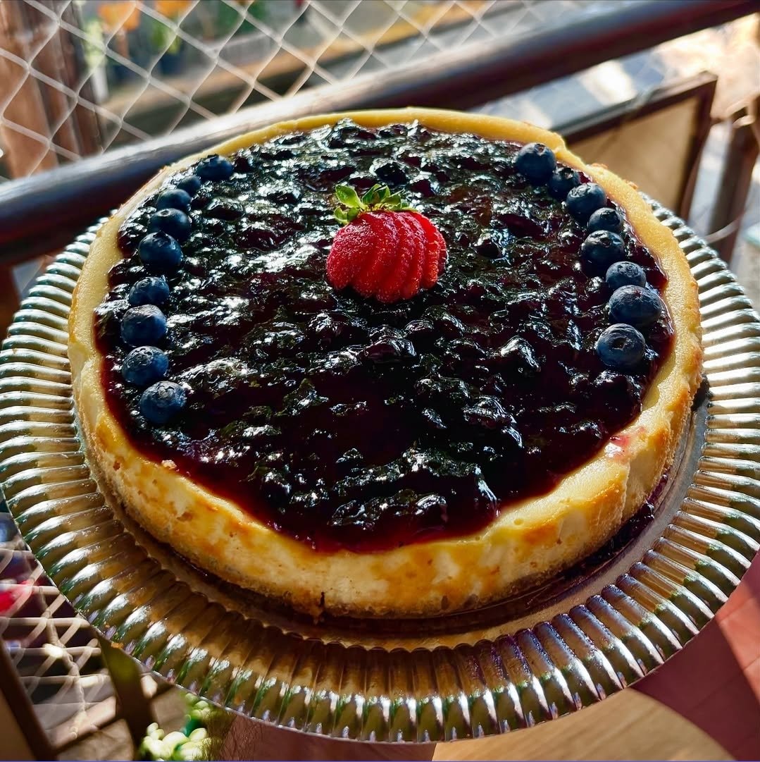 TobiMoraut's tweet photo. @franalverja Sigan a lele_cakes_co en instagram que hace altos cheesecakes https://t.co/kCyyhnLuAk