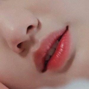 lookmhee's lips (@lookmheeslips) on Twitter photo 
