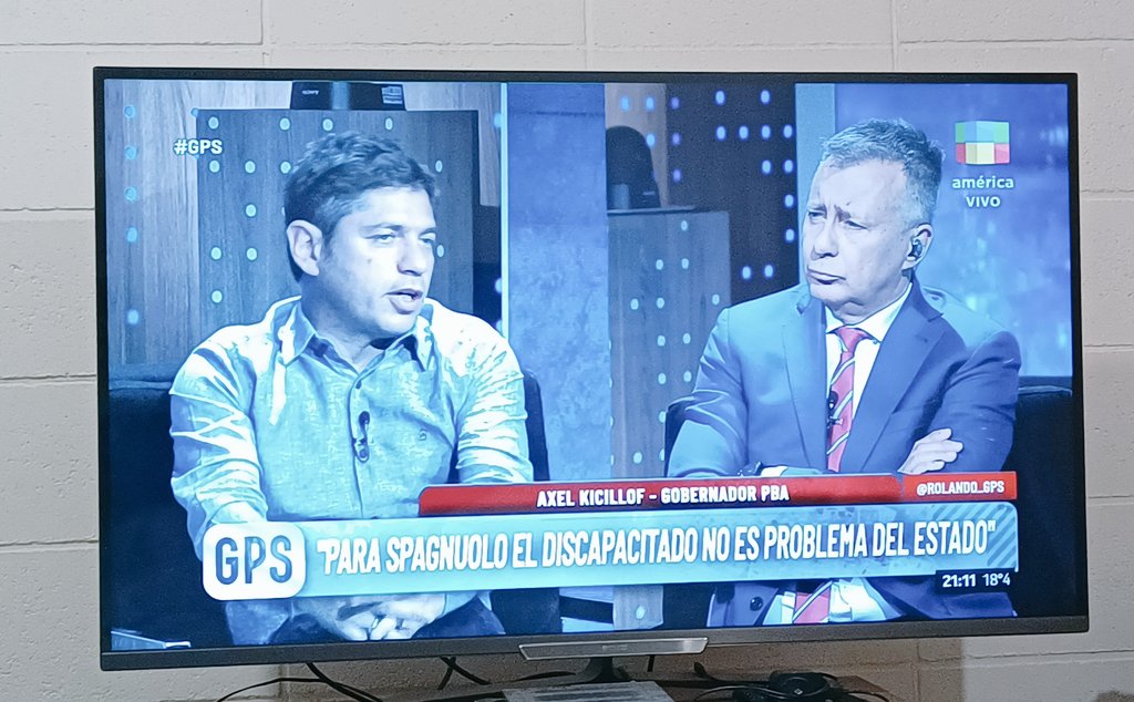 Ahora <a href="/Kicillofok/">Axel Kicillof</a> en #GPS
Toda la obra nuestra sigue, aunque con mucha dificultad, por todo lo que nos debe el gobierno nacional.
y también les pedimos por las obras nacionales abandonadas que no quieren transferir y también que terminen lo que tienen que terminar. Es demencial y