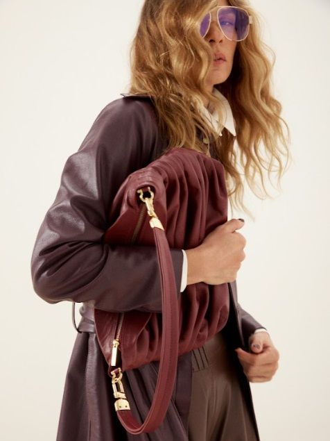 paranashop's tweet image. A nova marca Id Corium traz moda autoral com uma união perfeita de couro e tecidos. As peças refletem autenticidade e sofisticacão. Conheça mais em wix.to/JX3Xaok #ModaAutoral #EstiloUnico