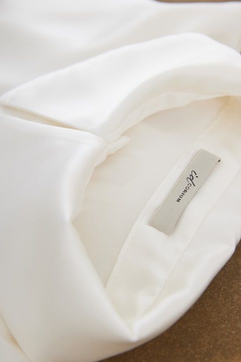 paranashop's tweet image. A nova marca Id Corium traz moda autoral com uma união perfeita de couro e tecidos. As peças refletem autenticidade e sofisticacão. Conheça mais em wix.to/JX3Xaok #ModaAutoral #EstiloUnico