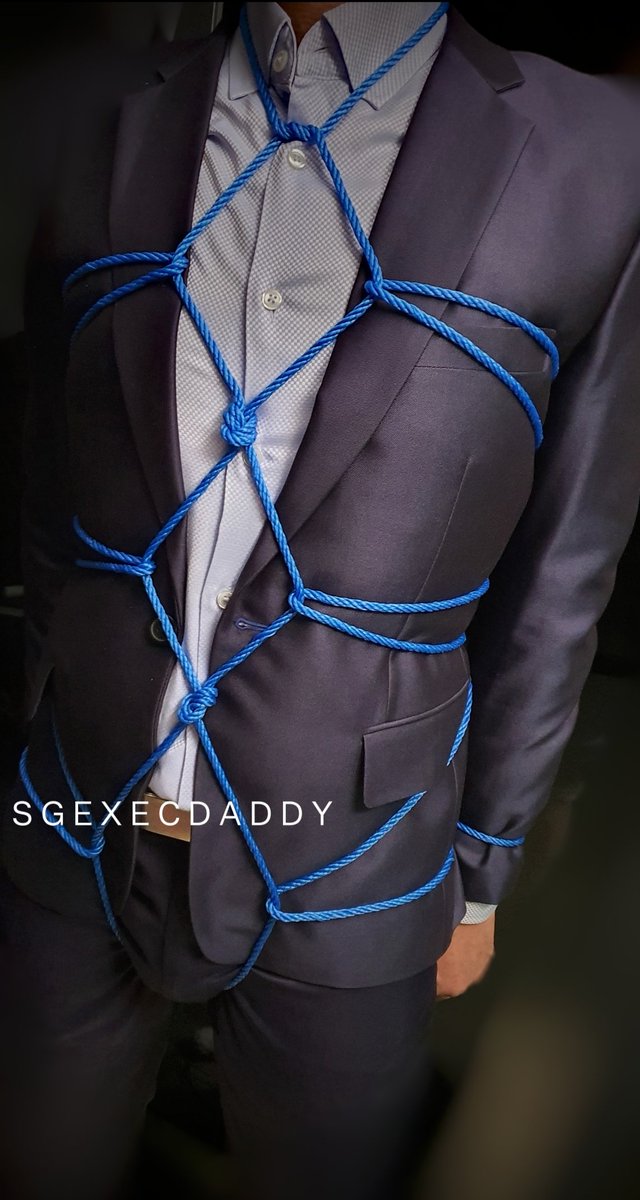 想綁，還是想被綁呢？ 🤭
Wanna be tied? Or wanna tie? ⛓️
Like • Follow • Repost > <a href="/sgexecdaddy/">sgexecdaddy</a>