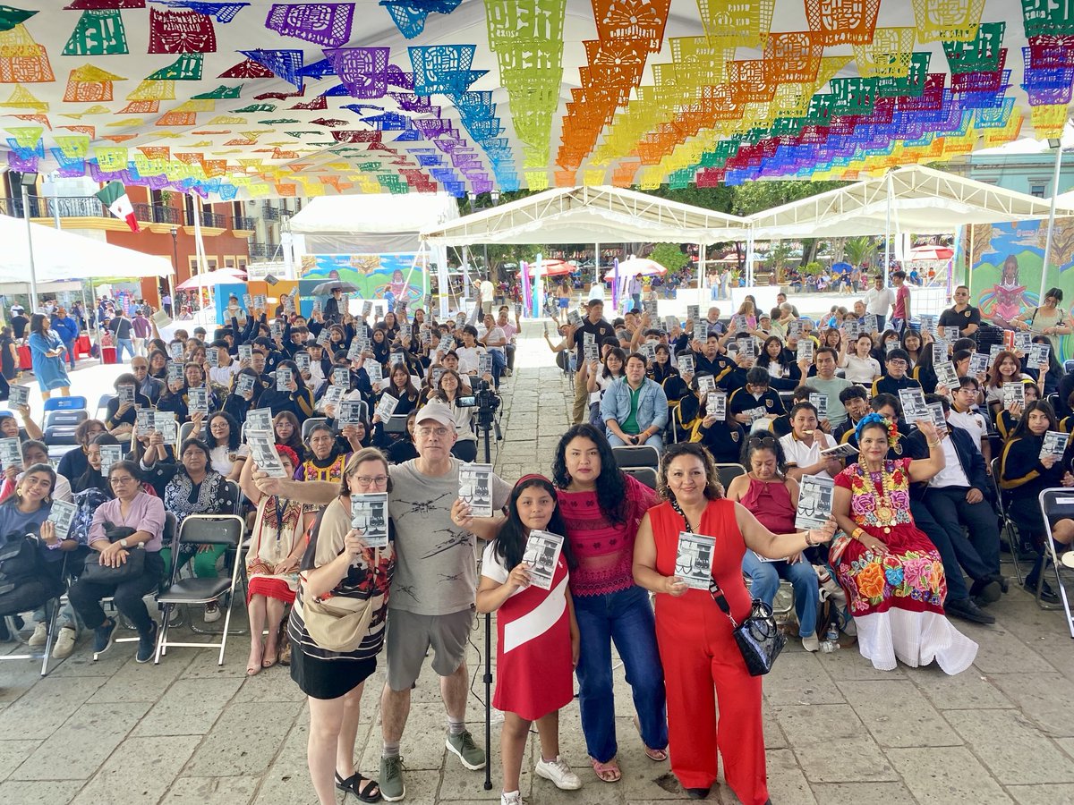Primer regalo de libros en la #Fielo2025 “Hilo negro. Mujeres y revolución en el partido liberal mexicano” de Yelitza Ruiz