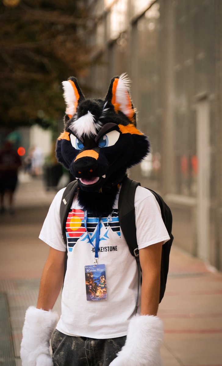 Exploring Denver one paw at a time 🐾
📸<a href="/_Vaporesso_/">Vaporesso</a>