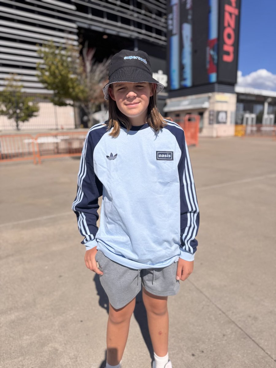 ⁦<a href="/oasis/">Oasis</a>⁩ ⁦<a href="/adidasoriginals/">adidas Originals</a>⁩ ⁦<a href="/adidas/">adidas</a>⁩ <a href="/MetLifeStadium/">MetLife Stadium</a>⁩ - reporting for duty nice and early! Open to further offers…