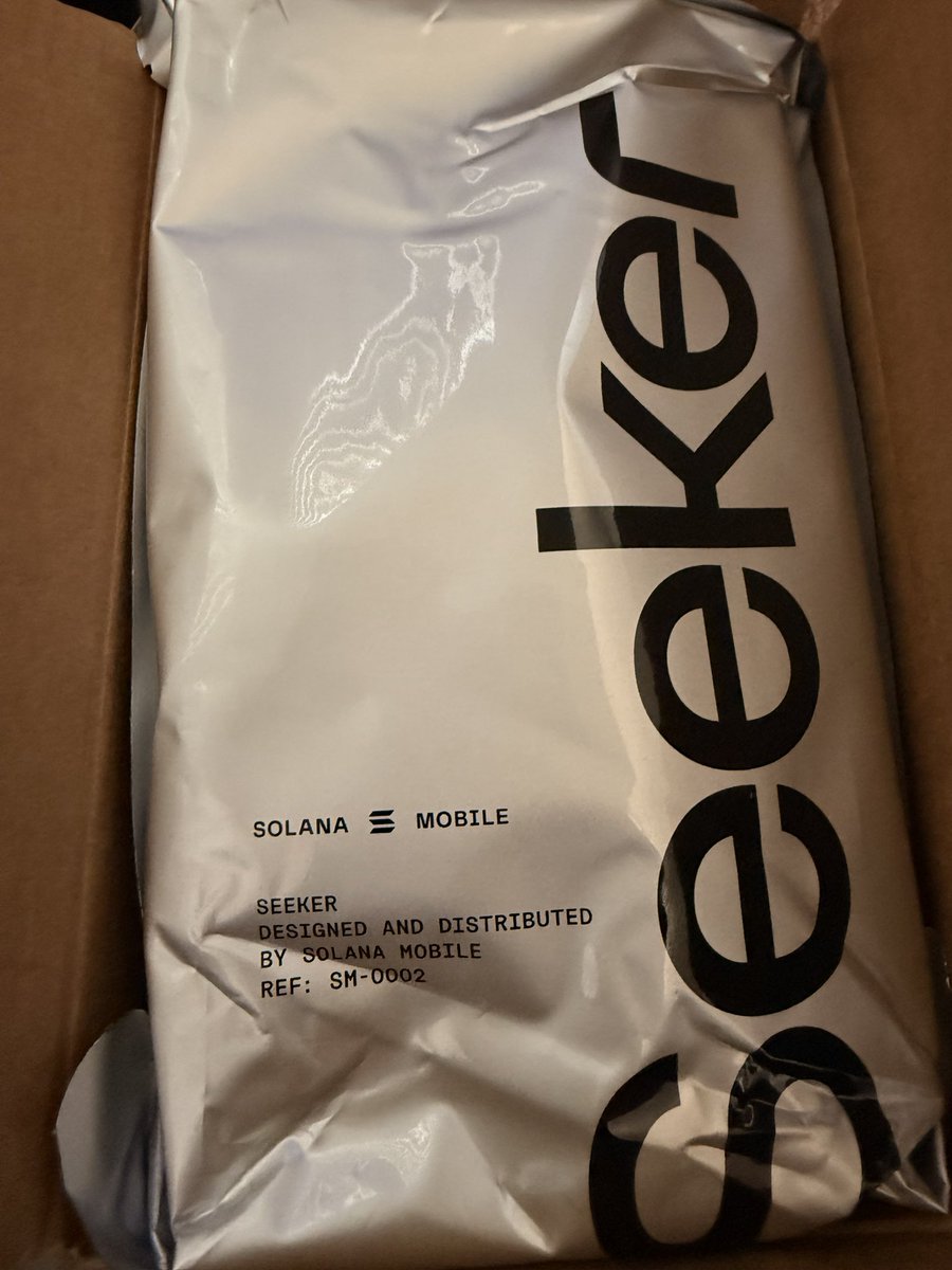 Oh snap!! It landed!!! ✈️ <a href="/solanamobile/">Seeker | Solana Mobile</a>
🇺🇸
